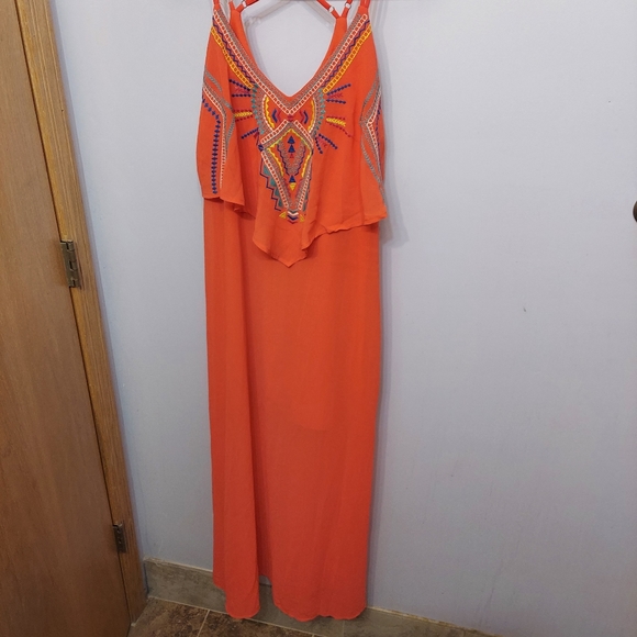 Boho flowy maxi dress embroidery criss cross back - Picture 9 of 9